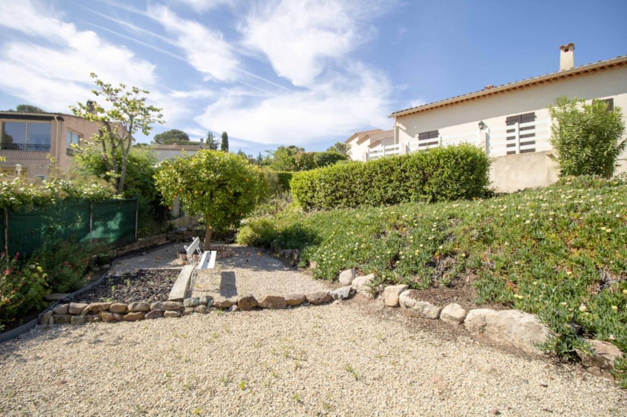 Large Spacious House In Fréjus エクステリア 写真